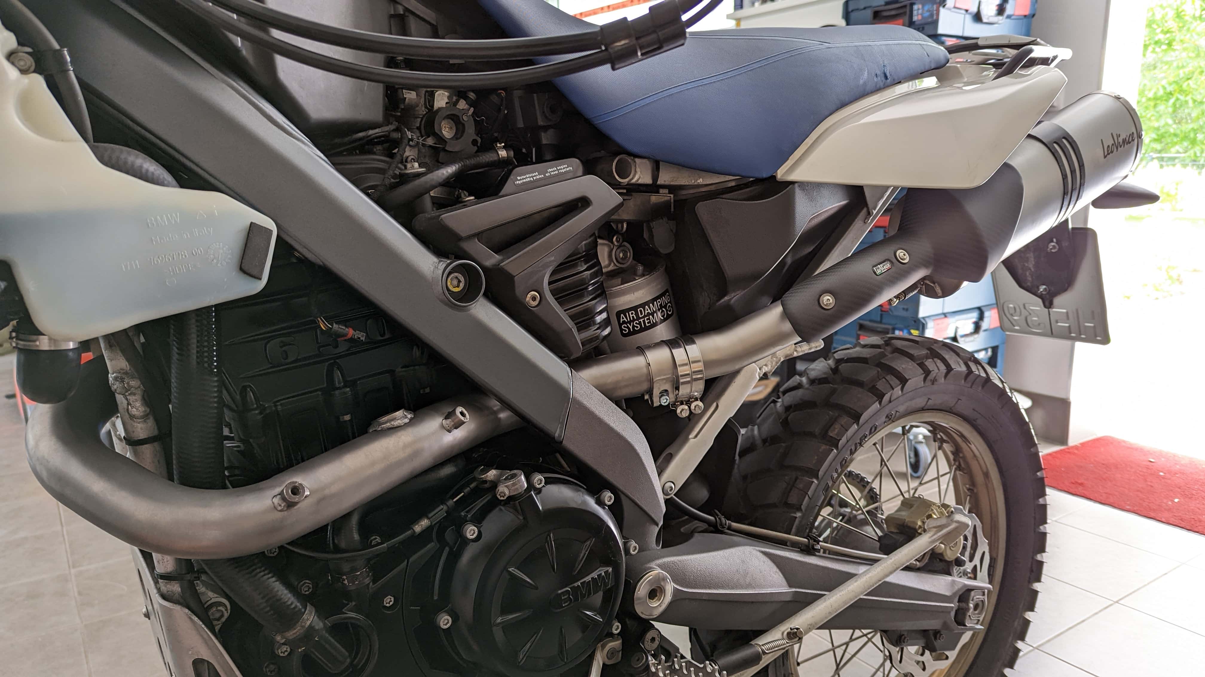 Neuer Endschalldämpfer BMW G 650 XChallenge