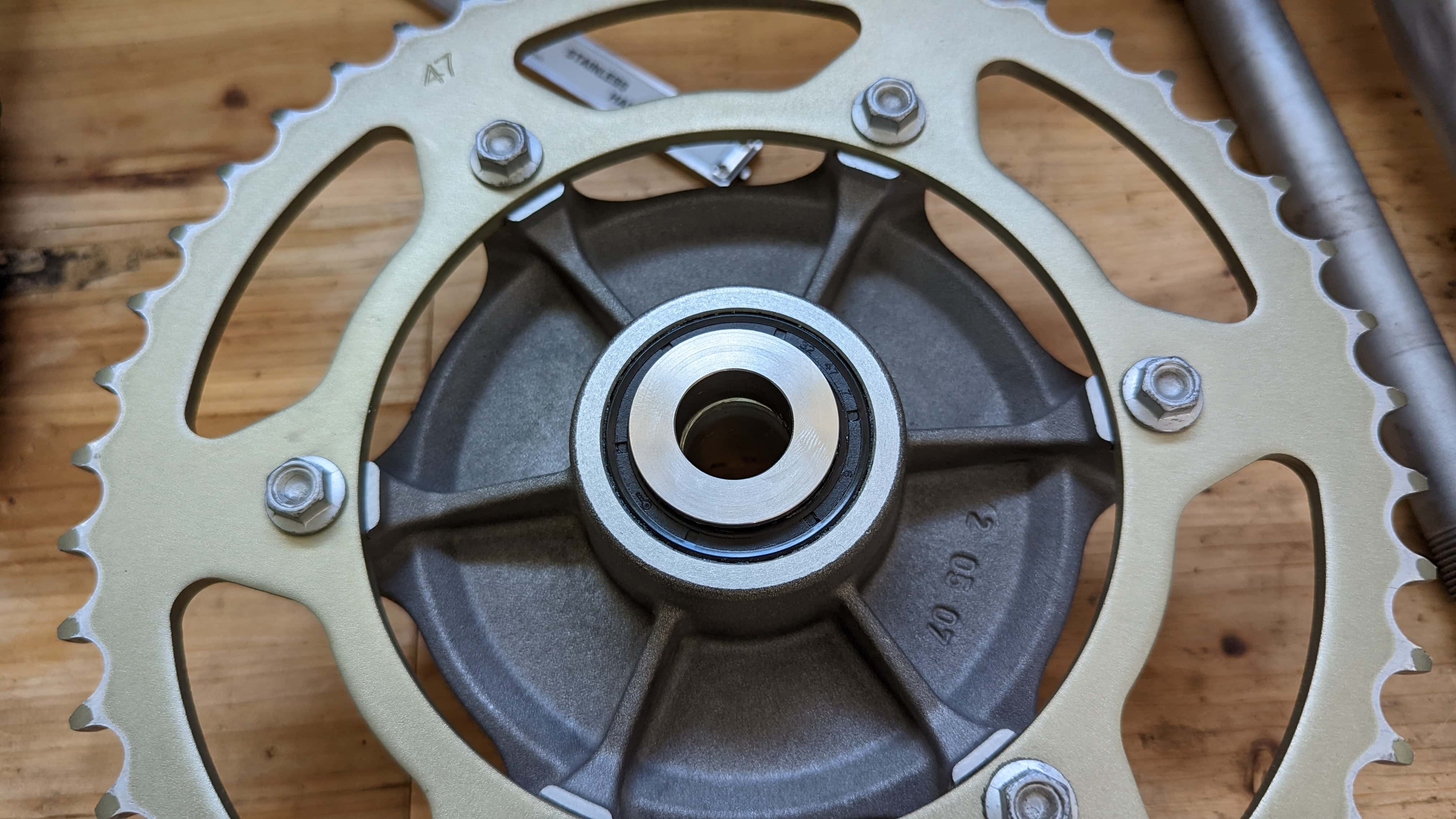 Einbau der neuen Lager und Wellendichtungen BMW G 650 XChallenge