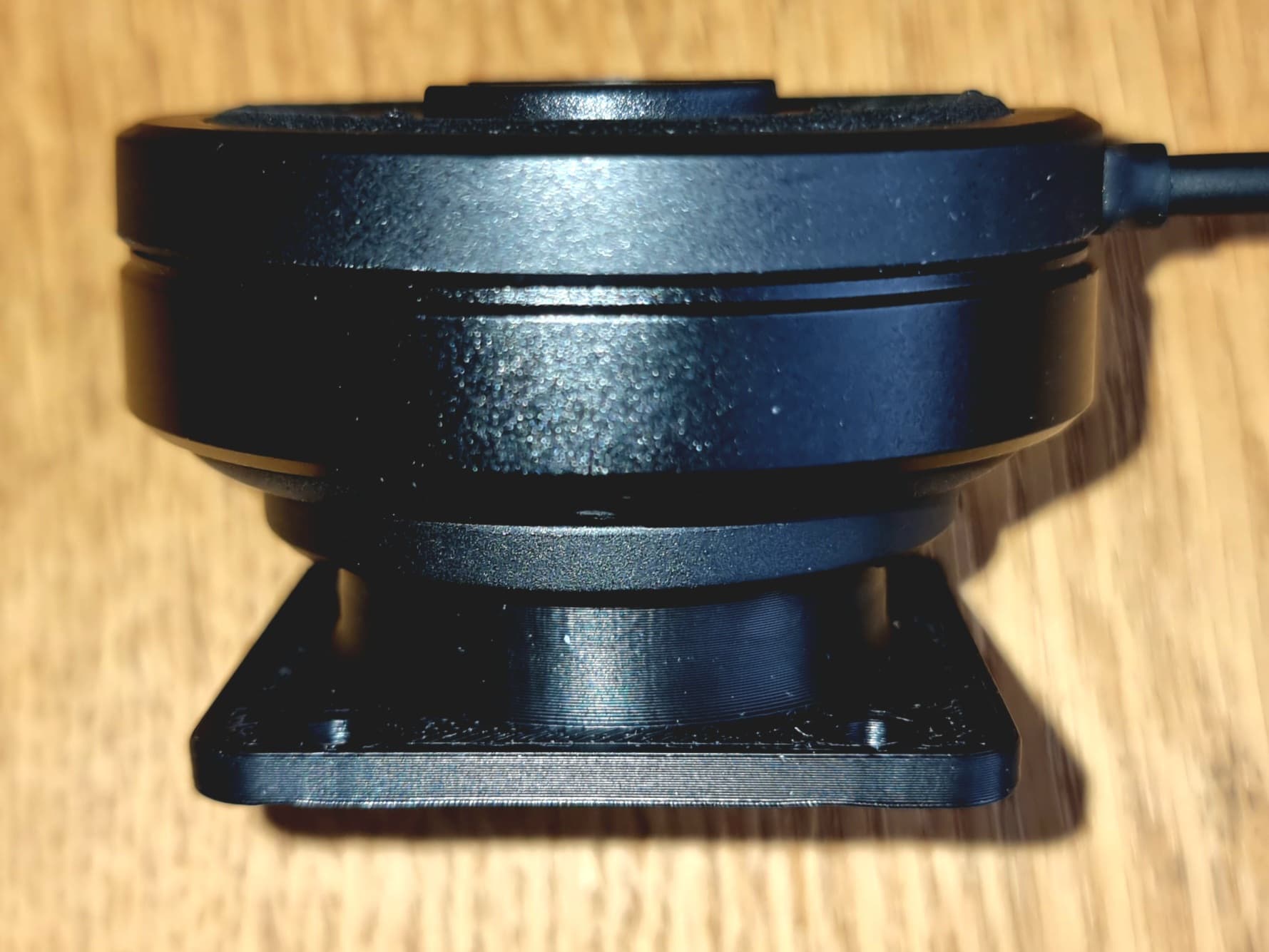 Adapter für WunderLINQ und SP Connect mit montierter Induktionsaufnahme