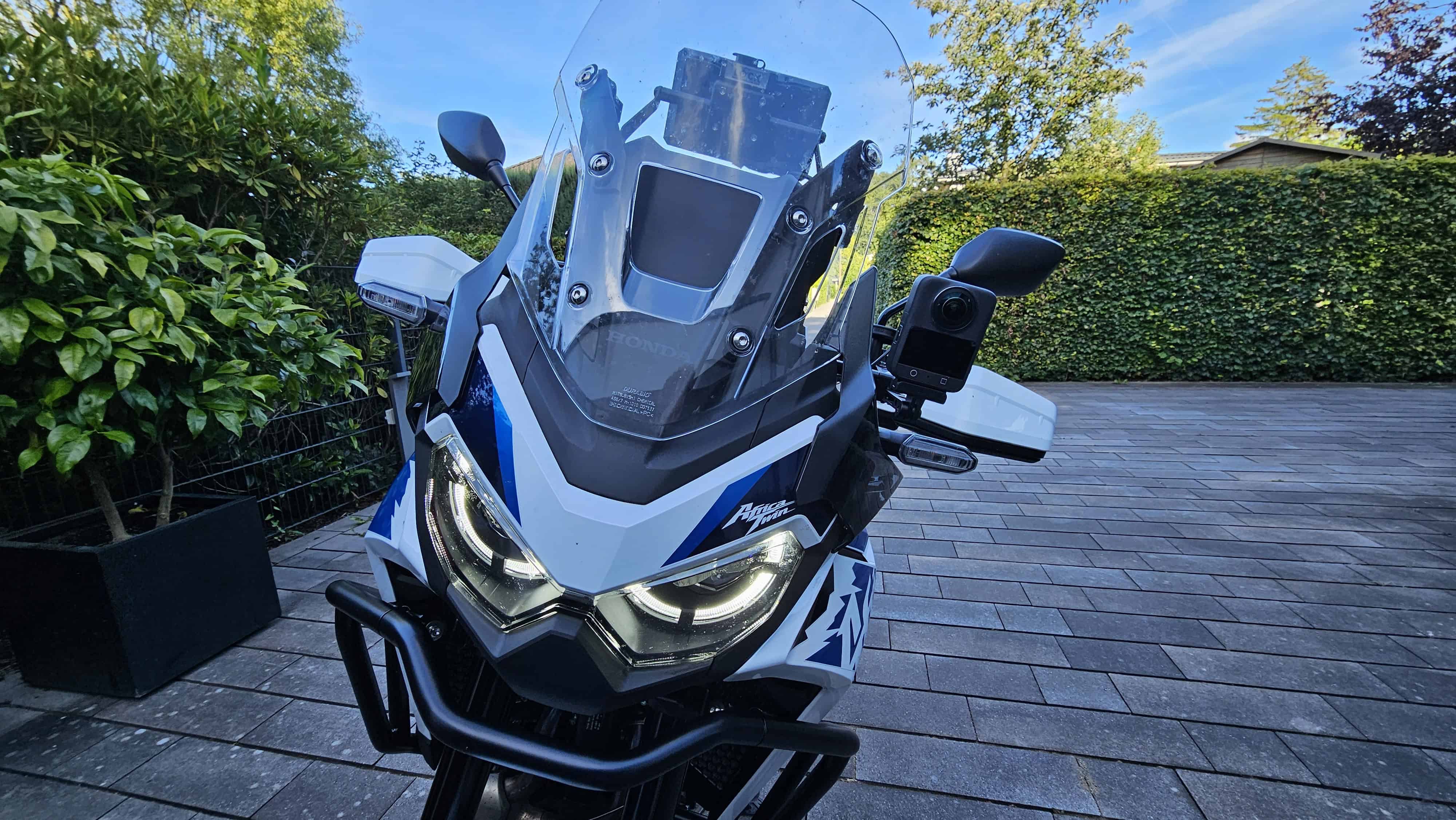 Honda CRF1100L Honda Africa Twin ES 2025 von vorne